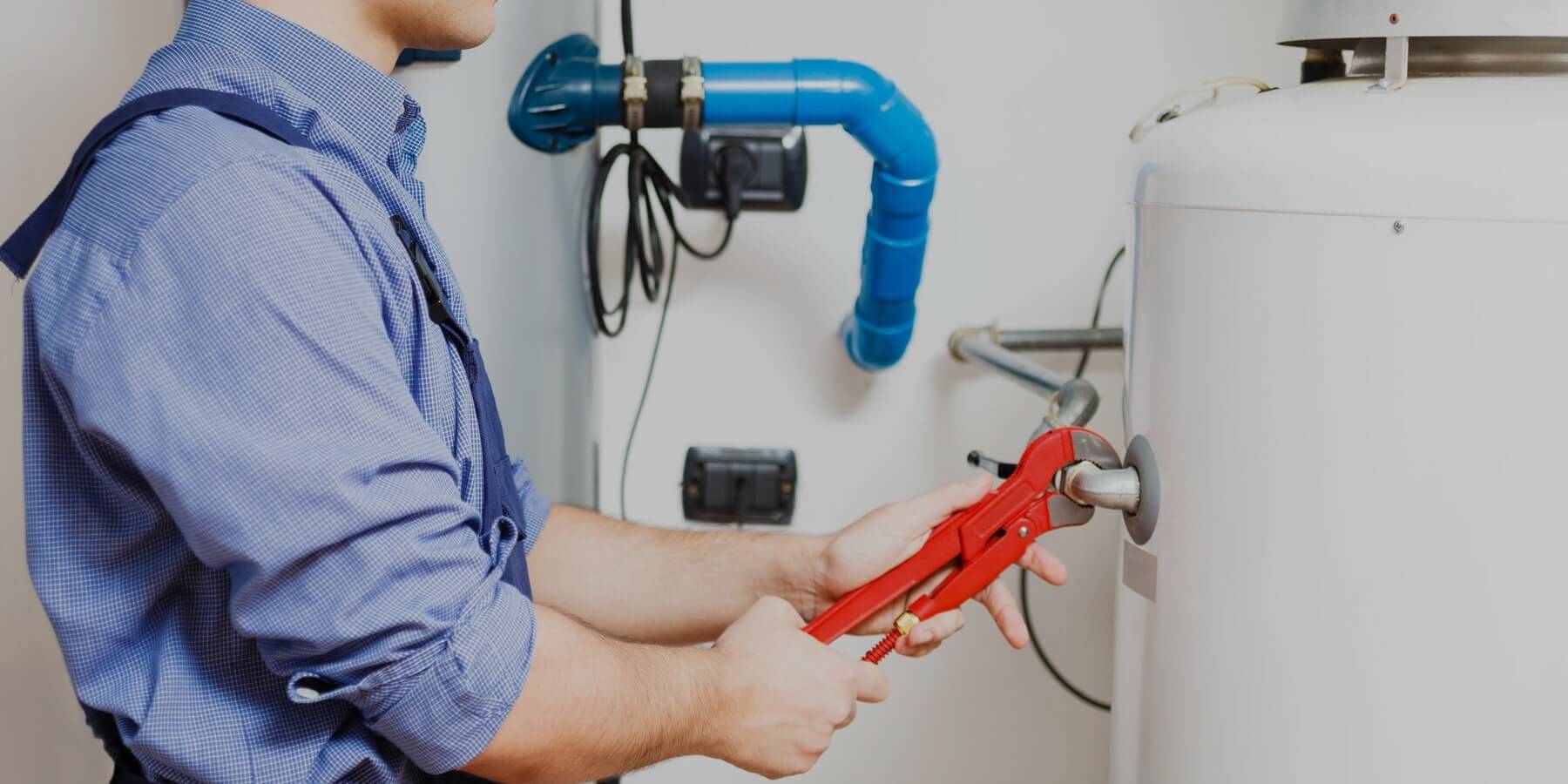Long Island emergency water heater repair technician at work